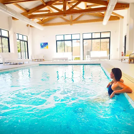 Domaine Ribiera, 5 Etoiles, & Golf - Forcalquier 5*