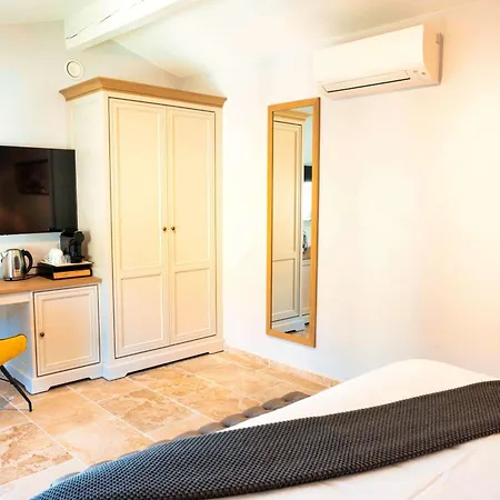Hotel Domaine Ribiera, 5 Etoiles, & Golf - Forcalquier