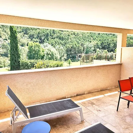 Domaine Ribiera, 5 Etoiles, & Golf - Forcalquier 5*
